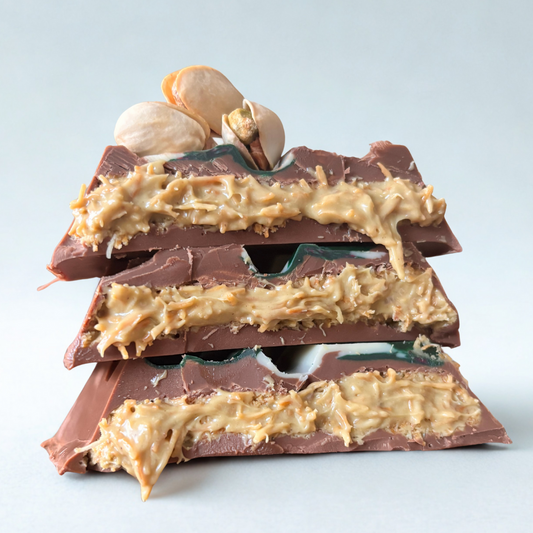 Kunafa Pistachio Crunchy Bar - Milk Chocolate